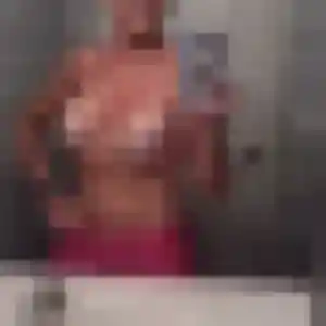Verane, femme de 42 ans propose plan cul à Gattières