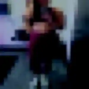 Contacte Naomi, 27 ans à Geloux en privé