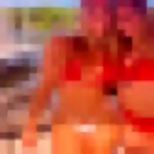 Henriette, 24 ans, en ligne à Gençay pour une rencontre coquine