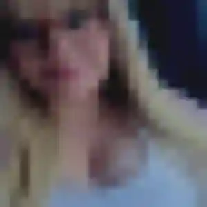 Charmante Louisa, 25 ans à Geneston - voir sa photo