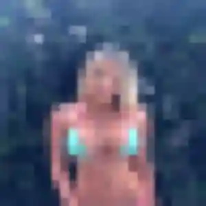 Jessica, 23 ans, connectée à Geville pour une rencontre coquine
