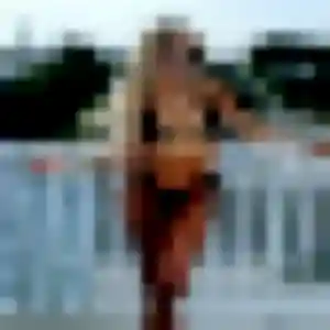 Justine de Gorcy, 28 ans - plan cul discret