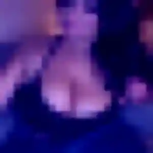 Julie, 40 ans, disponible à Grenade pour une rencontre coquine