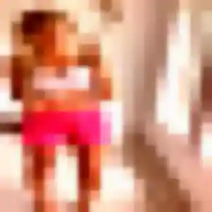 Découvre Fatima, 26 ans à Greneville-en-Beauce en privé