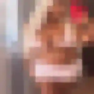Typhaine, femme de 27 ans propose plan cul à Groisy