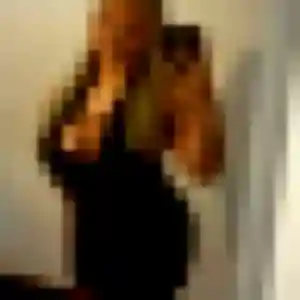 Photo de Flavie à Grossœuvre (41 ans) - plan cul sans inscription