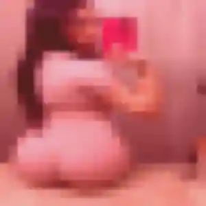 Découvre Josephine, 25 ans à Gueugnon en privé
