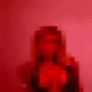 Romane, 23 ans, connectée à Guitrancourt pour un plan cul