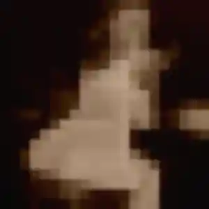 Elvire, 27 ans, connectée à Hauville pour une rencontre coquine