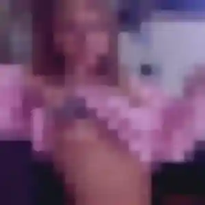Melodie, 22 ans, en ligne à Homps pour un plan cul