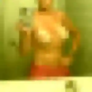 Noemie (36 ans) à Hypercourt cherche une rencontre maintenant