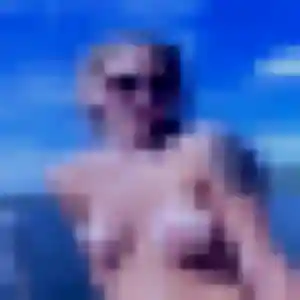 Contacte Siham, 24 ans à Igny en privé