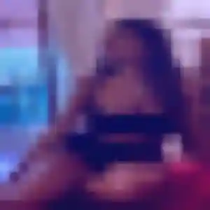 Typhaine, femme de 41 ans veut plan cul à Iguerande