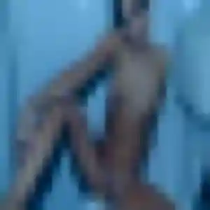 Sexy Anouk, 36 ans à Illifaut - voir sa photo