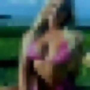 Charmante Noura, 42 ans à Isles-sur-Suippe - voir sa photo