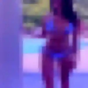 Rejoins Samira, 22 ans à Jenlain en privé