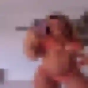 Agnes (33 ans) à Kanfen propose un plan cul ce soir