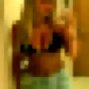 Djamila, femme de 26 ans cherche plan cul à La Broque