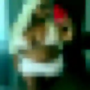 Photo sexy de Eliane, 29 ans à La Celle-Saint-Cloud - plan discret