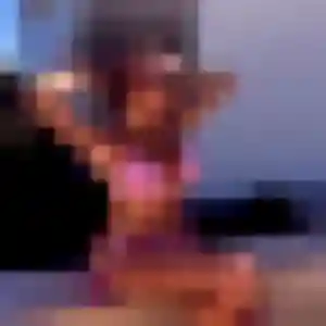 Whitney, 26 ans, connectée à La Chaise-Dieu pour une rencontre coquine