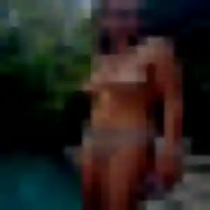 Contacte Tania, 29 ans à La Charité-sur-Loire en privé