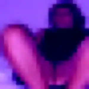 Romane, fille de 29 ans propose plan cul à La Châtre