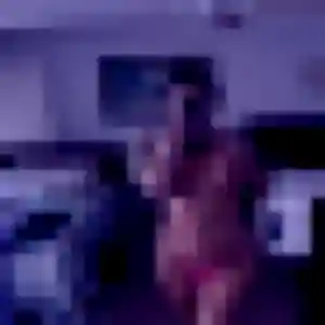 Mila, 32 ans, connectée à La Couarde-sur-Mer pour un plan cul