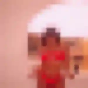 Rejoins Laura, 22 ans à La Madeleine gratuitement