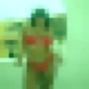 Découvre Elena, 32 ans à La Motte-d'Aigues gratuitement