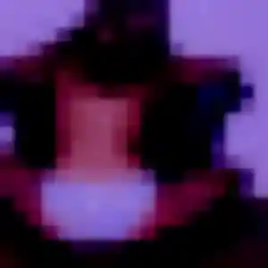 Maelys, 24 ans, connectée à Labessière-Candeil pour une rencontre coquine