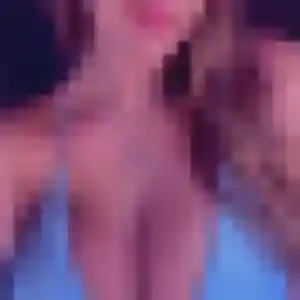 Emmanuelle, 42 ans, disponible à Lamarche-sur-Saône pour un plan cul
