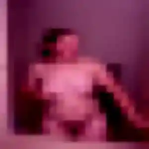 Rejoins Clotilde, 34 ans à Lanhouarneau en privé