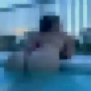 Johanna, 22 ans, en ligne à Launac pour un plan cul