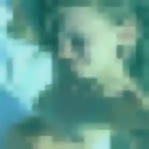 Charmante Augustine, 31 ans à Laval-sur-Vologne - voir sa photo