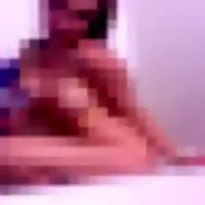 Photo de Brunehilde à Le Bez (33 ans) - plan cul sans inscription