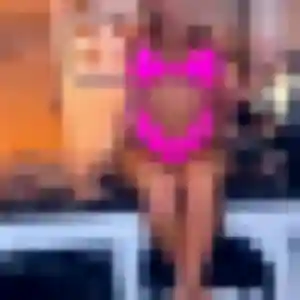 Sexy Sabrina, 42 ans à Le Burgaud - voir sa photo