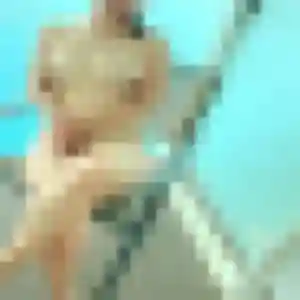 Photo de Pauline à Le Cergne (43 ans) - plan cul gratuit