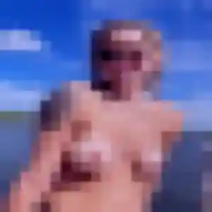plan cul à Le Grand-Village-Plage : photo de Marie-Helene, 31 ans - sans engagement