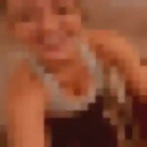 Clementine, 34 ans, connectée à Le Merlerault pour une rencontre coquine