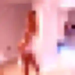 Photo de Nadia à Le Taillan-Médoc (26 ans) - plan cul discret