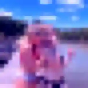 Ursule, 30 ans, connectée à Le Touquet-Paris-Plage pour un plan cul