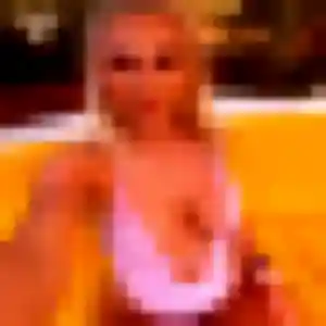 Photo de Ursula à Le Tréhou (27 ans) - plan cul sans inscription