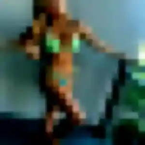 Contacte Yasmina, 37 ans à Lennon en privé