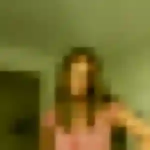 Bertille, femme de 37 ans propose plan cul à Les Bordes