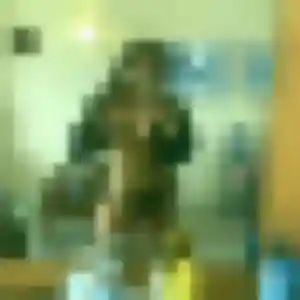 Karen, 34 ans, connectée à Les Garennes sur Loire pour un plan cul