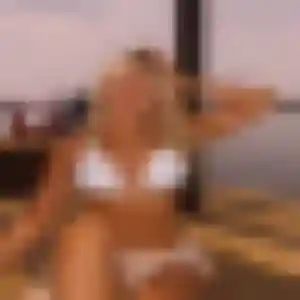 Alexandra, femme de 22 ans veut plan cul à Les Touches