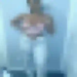 Photo de Laurence à Lhommaizé (25 ans) - plan cul discret