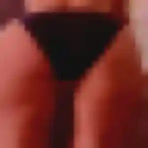 Photo de Eugenie à Limetz-Villez (23 ans) - plan cul sans inscription