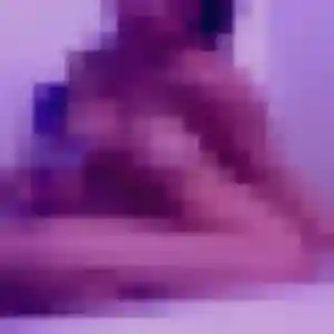 Cecile, 32 ans, en ligne à Lorry-lès-Metz pour une rencontre coquine