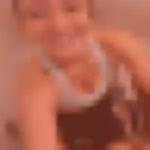 Charmante Adele, 35 ans à Louhans - découvrir son profil